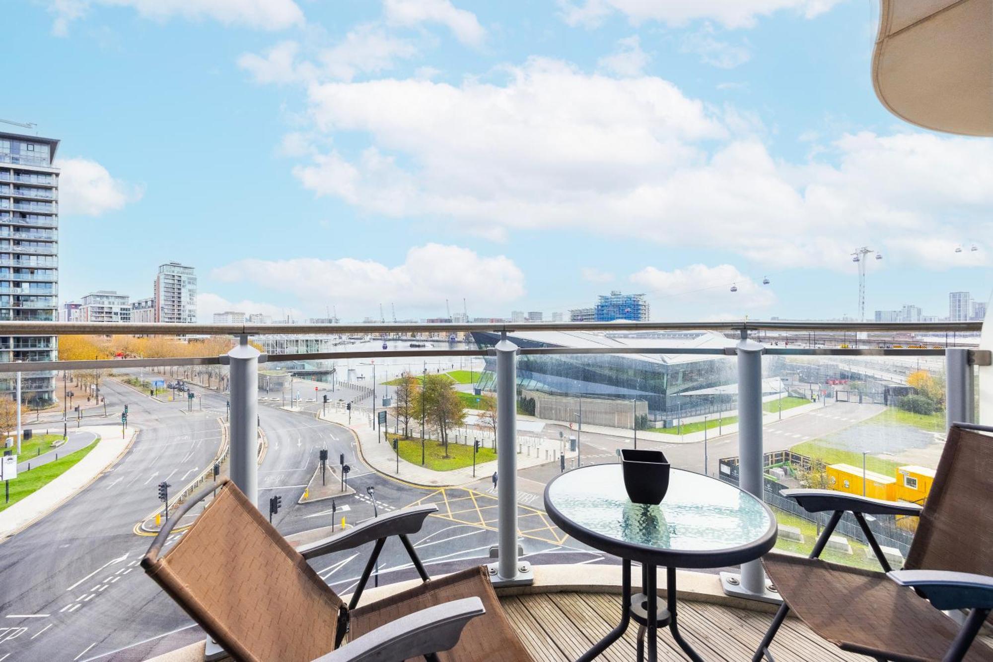 Apartamento Austin David Executive Excel Londres Exterior foto